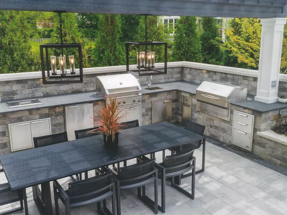 Outdoor Kitchens 3